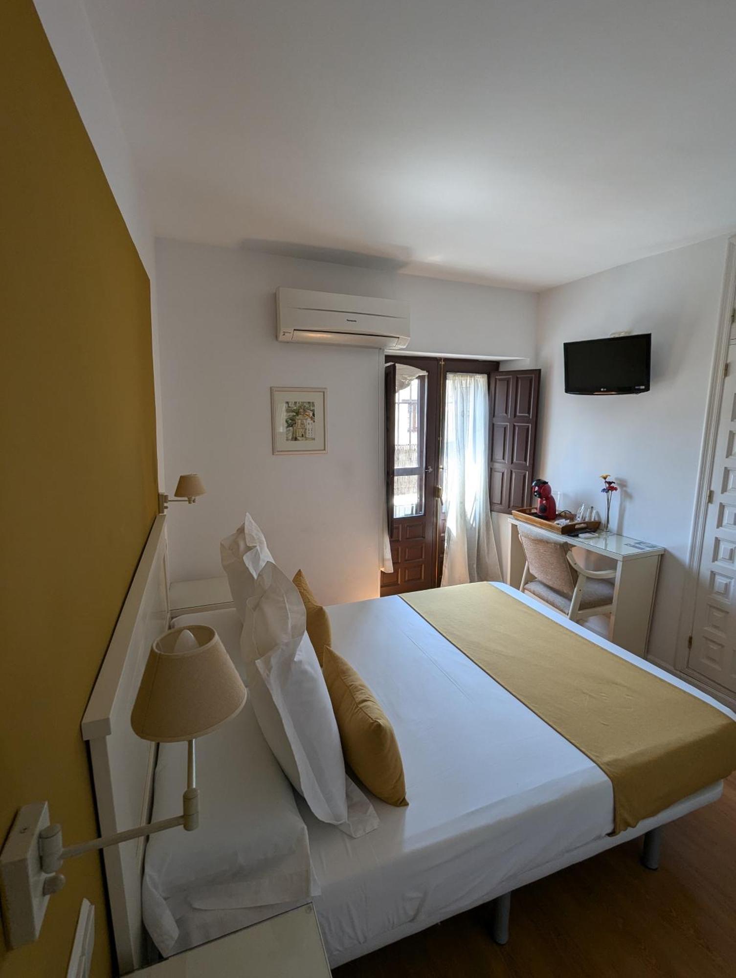 Hostal Tabanqueta Cuenca  Luaran gambar